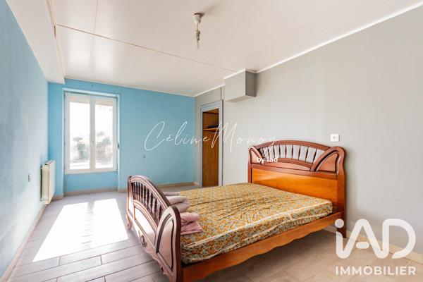 Location maison 4 pièces 96 m² Château-Guibert
