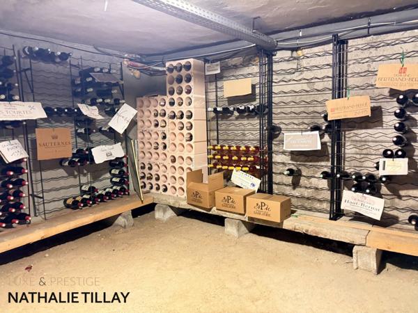 FLEURY LES AUBRAIS, maison familiale à vendre, jardin, garages et stationnements