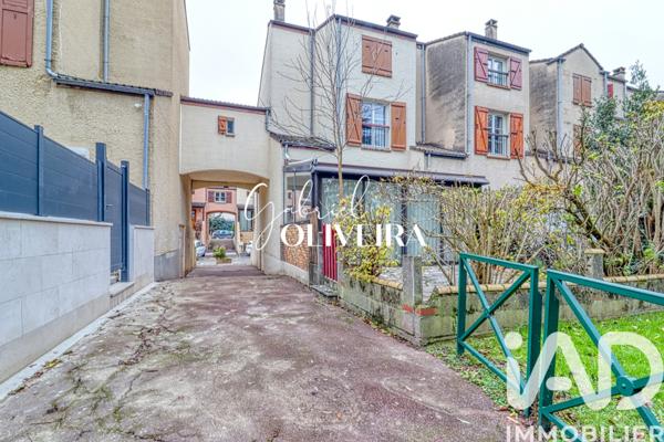 Maison à vendre 6 pièces 119 m² Saint-Brice-sous-Forêt