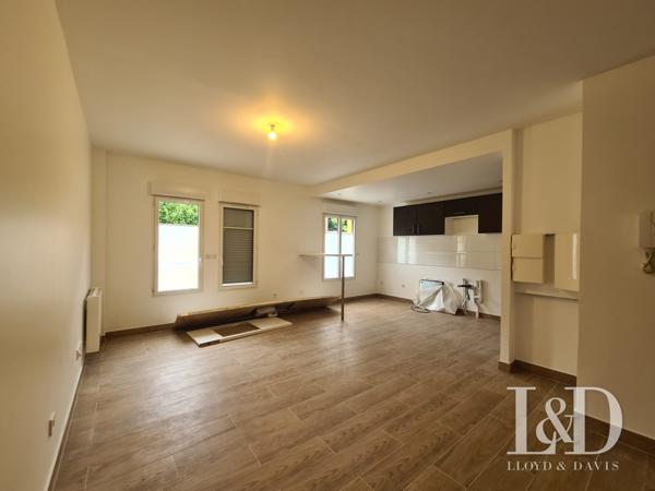 BEL APPARTEMENT AVEC JARDIN