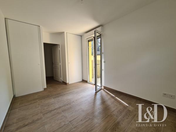 BEL APPARTEMENT AVEC JARDIN