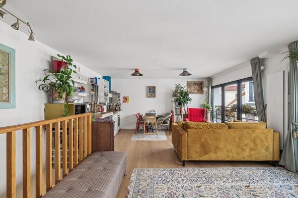 Duplex type Loft, 3 pièces LES LILAS