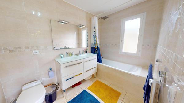 Maison T5 110m2 L'Isle d'Abeau (3 Vallons)