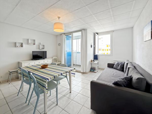 Appartement 2 pièce(s) 100 m de la plage