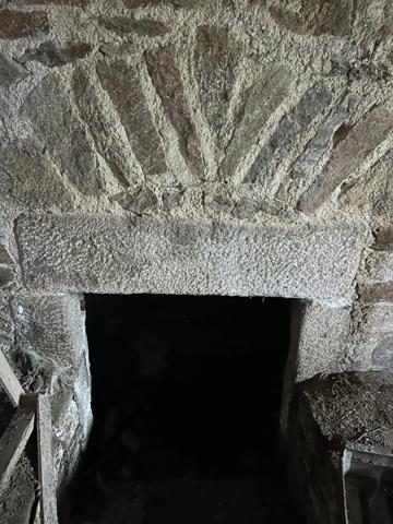 Corps de ferme à rénover avec 9511 m2 de terrain