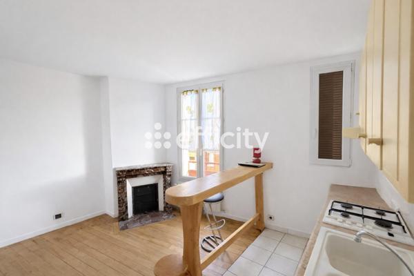 Appartement
         2 pièces
        - 34 m² 179 000 € *