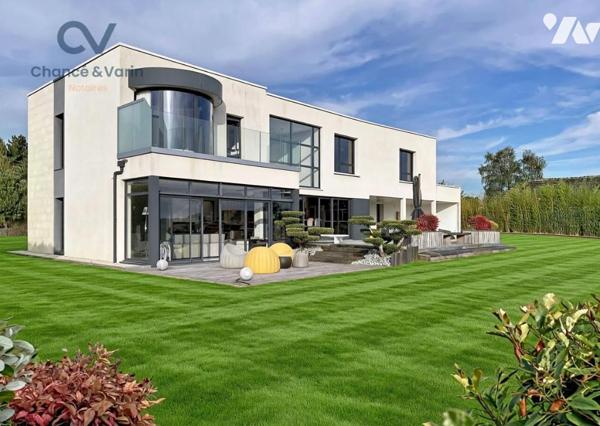 40 Min de Caen et 15 min d'une gare Maison d'architecte de 255 m² avec très belle vue dégagée 