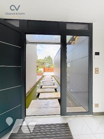 40 Min de Caen et 15 min d'une gare Maison d'architecte de 255 m² avec très belle vue dégagée 