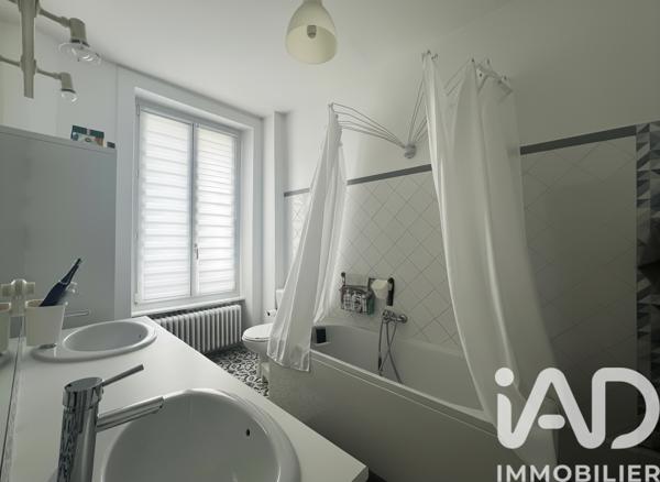 Maison à vendre 9 pièces 224 m² Châteauneuf-d'Ille-et-Vilaine