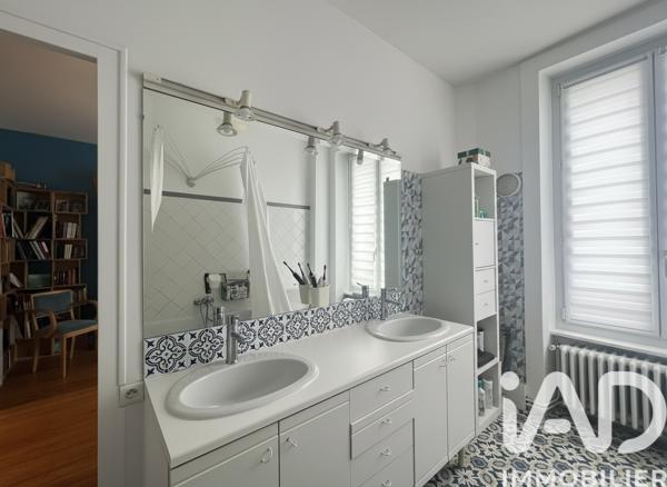 Maison à vendre 9 pièces 224 m² Châteauneuf-d'Ille-et-Vilaine