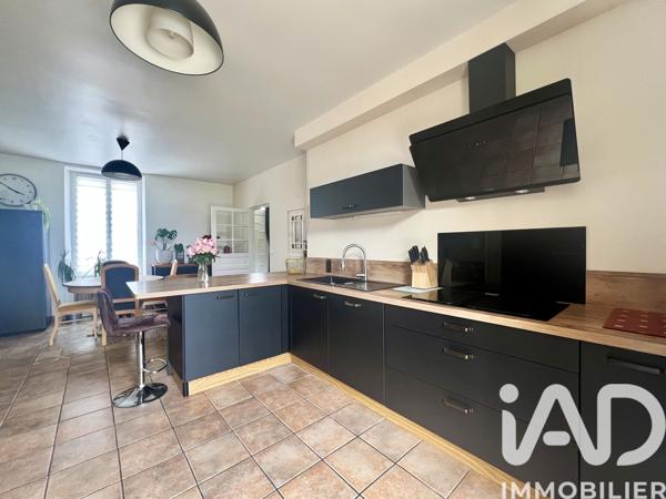 Maison à vendre 9 pièces 224 m² Châteauneuf-d'Ille-et-Vilaine