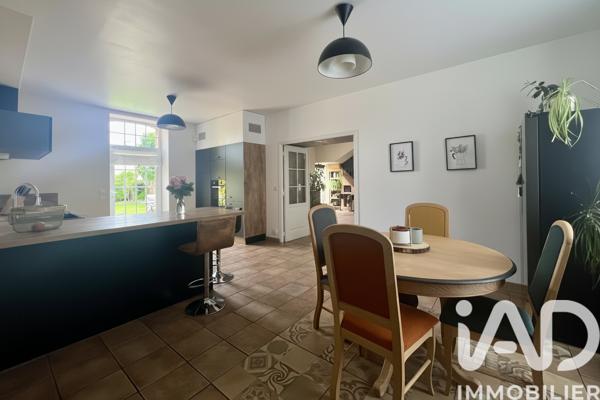 Maison à vendre 9 pièces 224 m² Châteauneuf-d'Ille-et-Vilaine