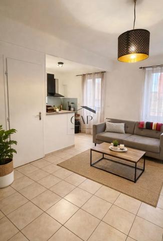 Marseille (13001) Le charme de l’ancien, le confort du rénové – T2 Marseille 13001