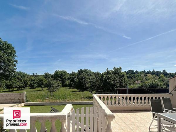 Rians Villa T4 garage +T2 sur 1200 m² à pied du village