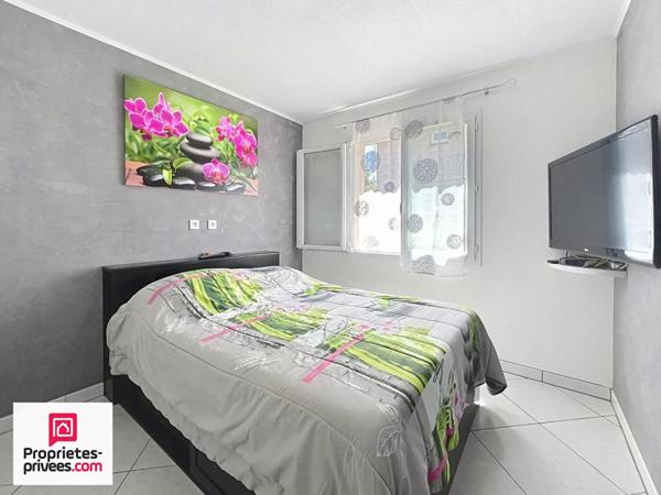 Rians Villa T4 garage +T2 sur 1200 m² à pied du village