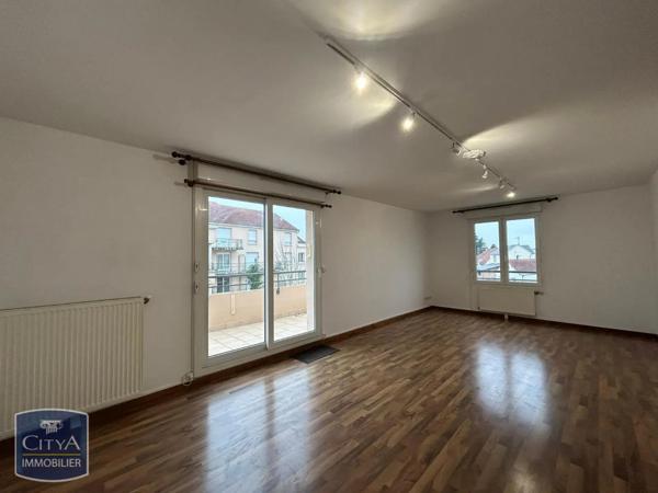 Appartement à louer 3 pièces 76m²