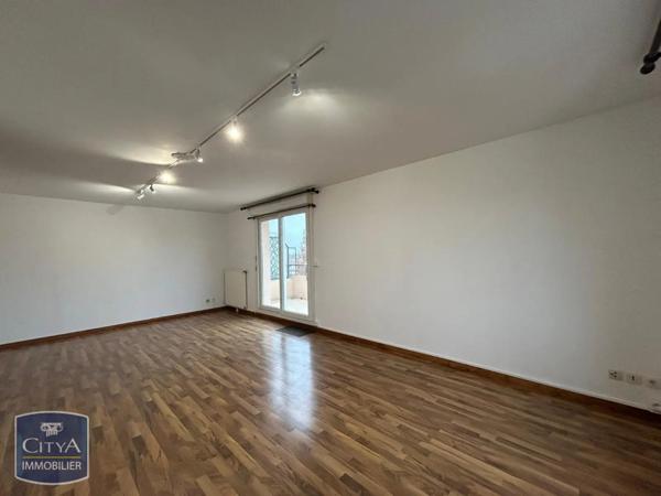 Appartement à louer 3 pièces 76m²