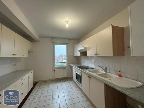 Appartement à louer 3 pièces 76m²