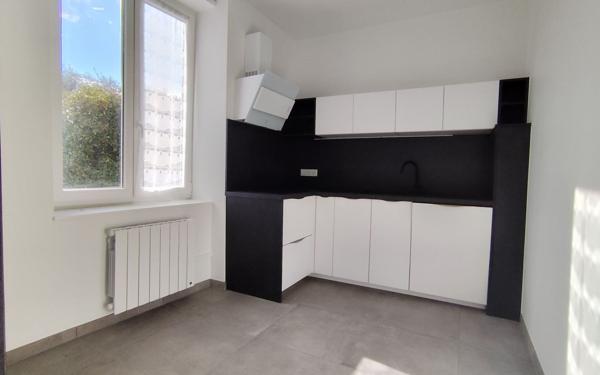 Appartement à louer    2 pièces •  Saint-Maurice-de-Beynost