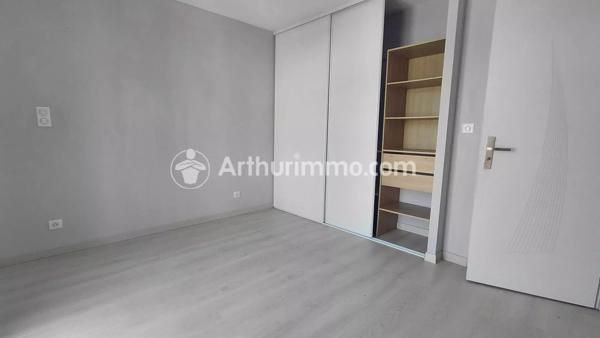 Vente                                                      Maison
                        
                     5 pièces                      104 m2                     à Razac-sur-l'Isle