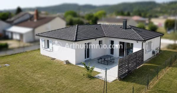Vente                                                      Maison
                        
                     5 pièces                      104 m2                     à Razac-sur-l'Isle