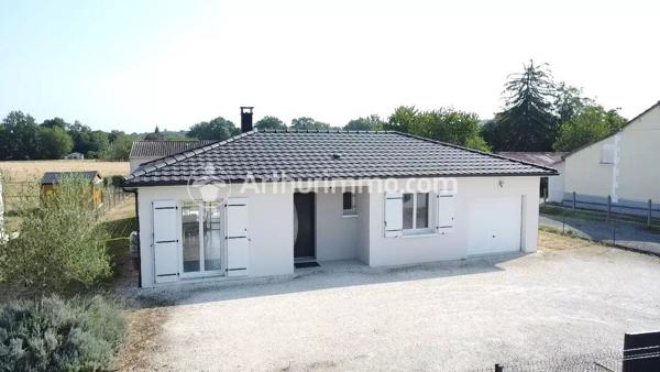 Vente                                                      Maison
                        
                     5 pièces                      104 m2                     à Razac-sur-l'Isle