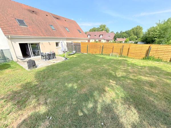 A VENDRE - Maison Gisors Centre - 4 chambres - 360 m² de terrain - 2 places de parking