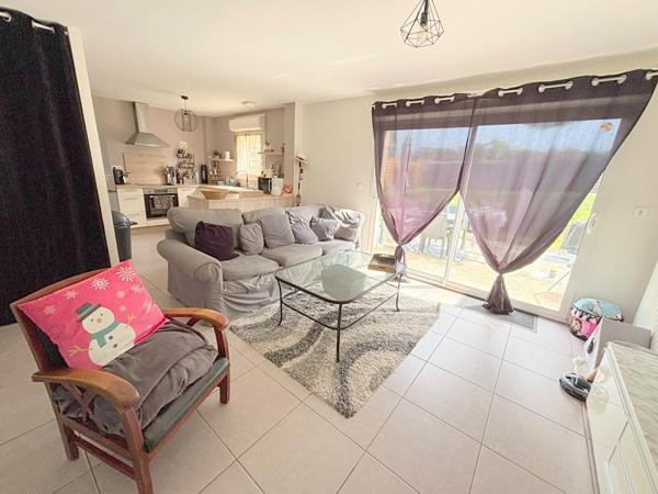 A VENDRE - Maison Gisors Centre - 4 chambres - 360 m² de terrain - 2 places de parking