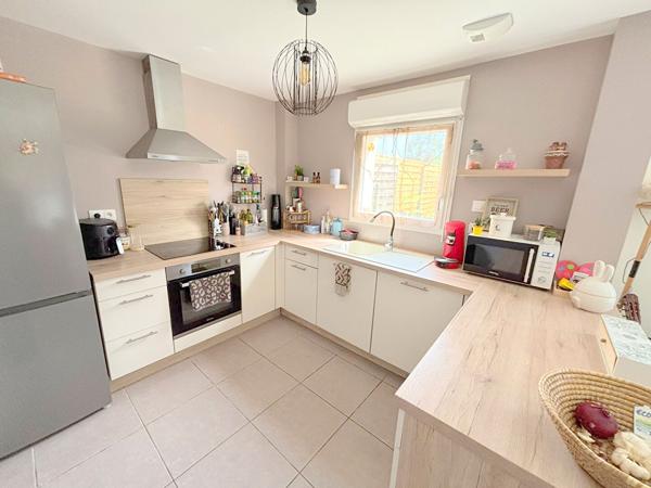 A VENDRE - Maison Gisors Centre - 4 chambres - 360 m² de terrain - 2 places de parking