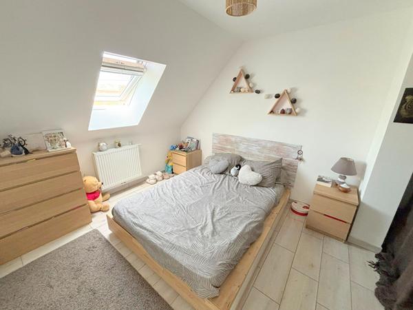 A VENDRE - Maison Gisors Centre - 4 chambres - 360 m² de terrain - 2 places de parking