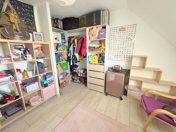 A VENDRE - Maison Gisors Centre - 4 chambres - 360 m² de terrain - 2 places de parking