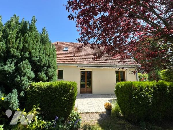 Pavillon de type 5 à vendre à LA RIVIERE DE CORPS