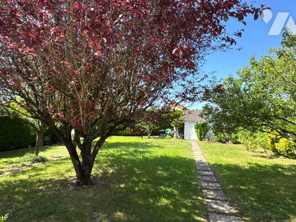 Pavillon de type 5 à vendre à LA RIVIERE DE CORPS