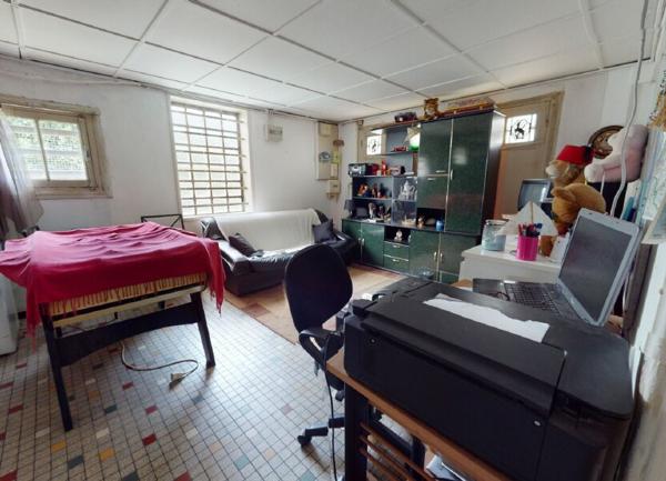 Maison à vendre    9 pièces • 147,72 m2 Vaulx-en-Velin