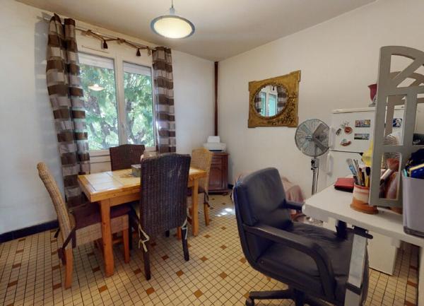 Maison à vendre    9 pièces • 147,72 m2 Vaulx-en-Velin