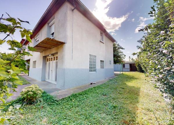 Maison à vendre    9 pièces • 147,72 m2 Vaulx-en-Velin
