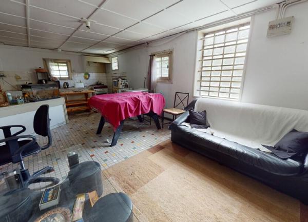 Maison à vendre    9 pièces • 147,72 m2 Vaulx-en-Velin