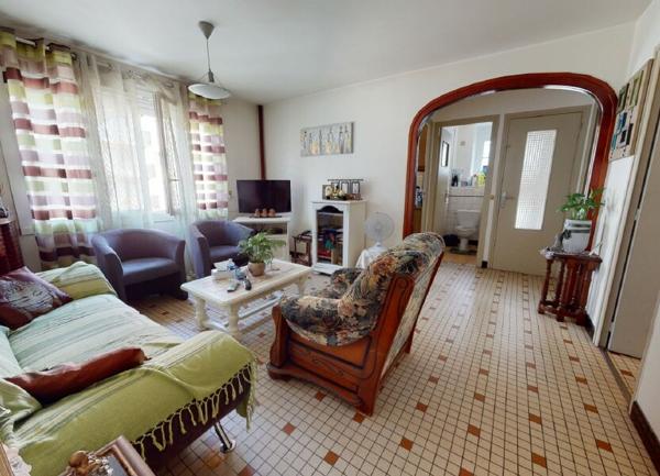 Maison à vendre    9 pièces • 147,72 m2 Vaulx-en-Velin