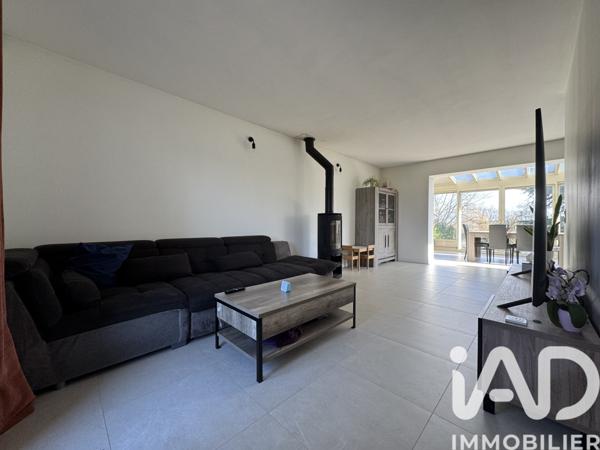 Maison à vendre 6 pièces 120 m² Saint-Fargeau-Ponthierry