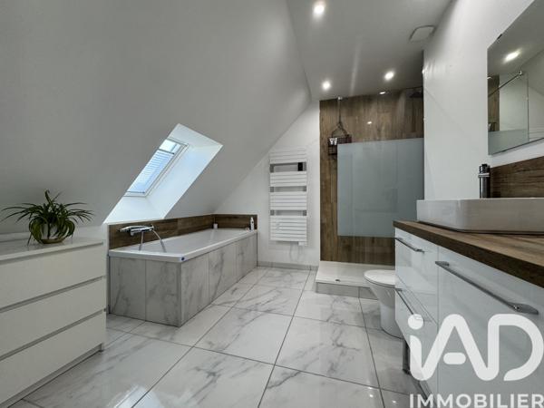 Maison à vendre 6 pièces 120 m² Saint-Fargeau-Ponthierry