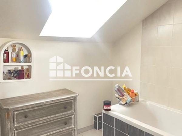 À vendre Immeuble 220.48 m² - Juziers 78820