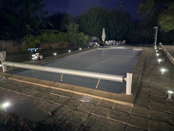 Maison d'architecte de 284 m² avec parc et piscine chauffée - Neuville de Poitou