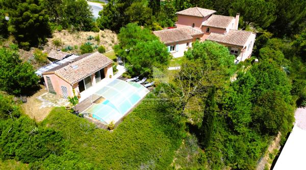 Maison spacieuse de 6 pièces avec piscine à vendre à Limoux