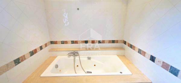 Maison spacieuse de 6 pièces avec piscine à vendre à Limoux