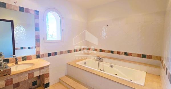 Maison spacieuse de 6 pièces avec piscine à vendre à Limoux