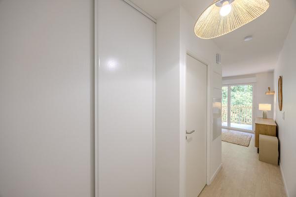 Studio meublé à louer Résidence neuve Mont de Marsan dernier étage grand balcon
