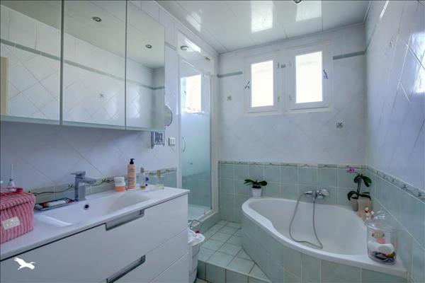 Maison à vendre |  Saint-Jean |  6 pièces | 137 m²