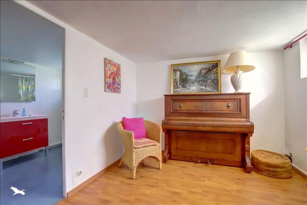 Maison à vendre |  Saint-Jean |  6 pièces | 137 m²