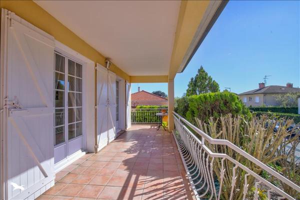 Maison à vendre |  Saint-Jean |  6 pièces | 137 m²