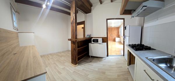 Appartement à louer 3 pièces, 114 m², SAINT PORQUIER (82), garages, jardin clôturé 780m²,